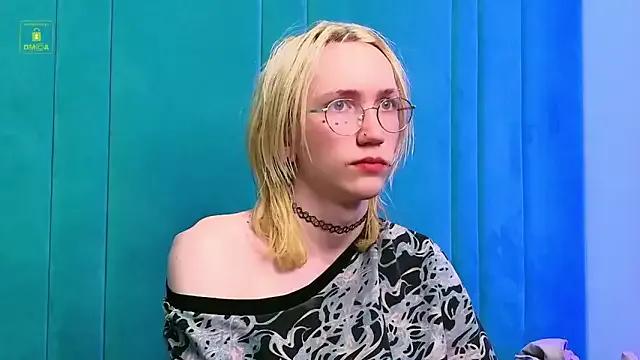 TrissHarper — big load of sperm (cumshow)