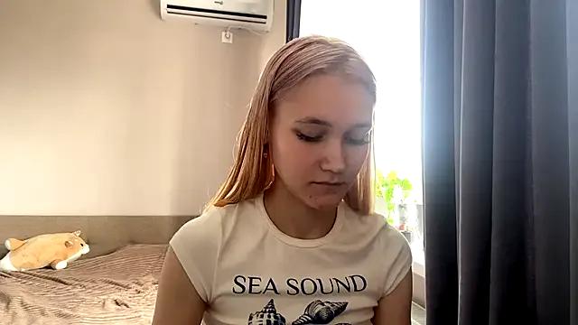 StripChat TwinedPeril is Private TwinedPeril — suck middle finger