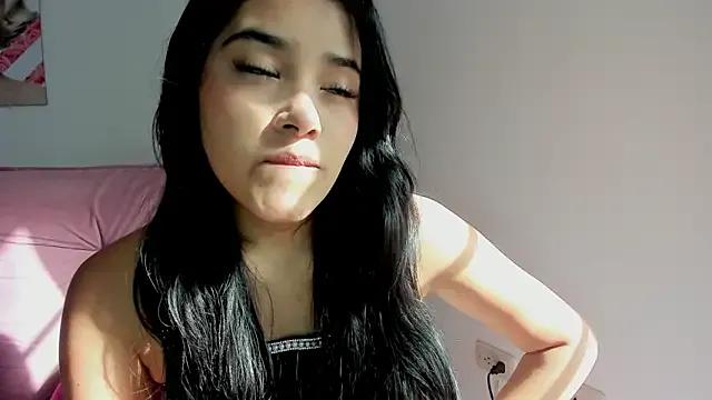 Freechat valeria_millers on StripChat