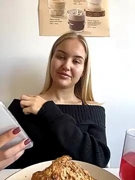 StripChat VanillaCakes  is Freechat  VanillaCakes — Freechat on StripChat