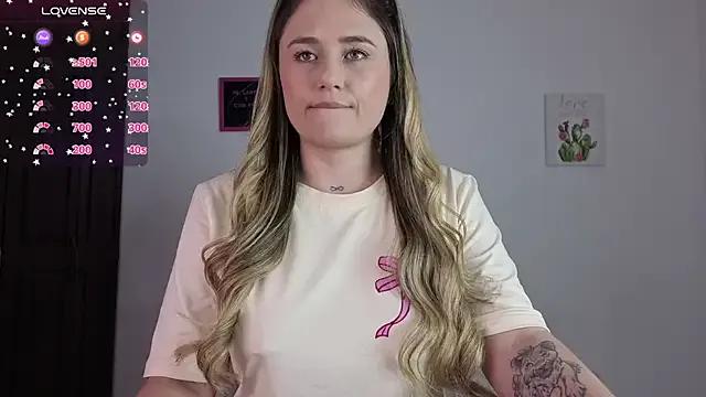 StripChat Veronika__Winslow_  is Freechat  Veronika__Winslow_ — play dildo pussy+ cum