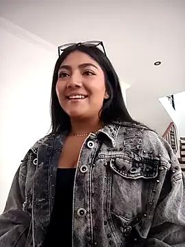 Freechat Violettabloom_ on StripChat