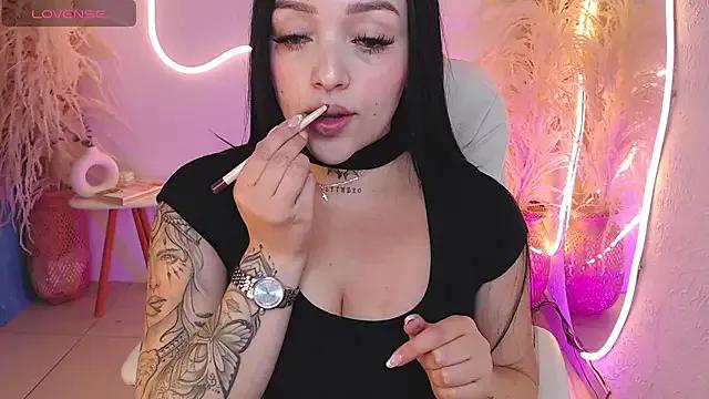 Avatar of ViolettaHotLatin_