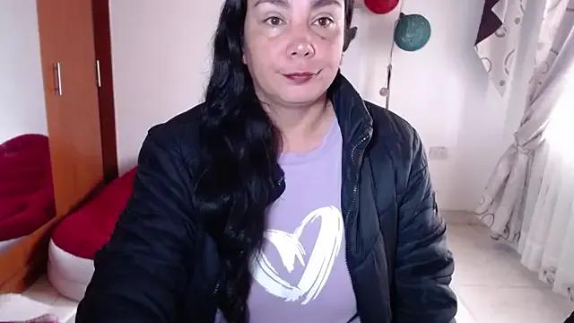 Vivian_milf_paint — naked