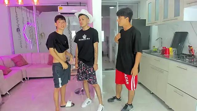 Warrios_teams on StripChat 