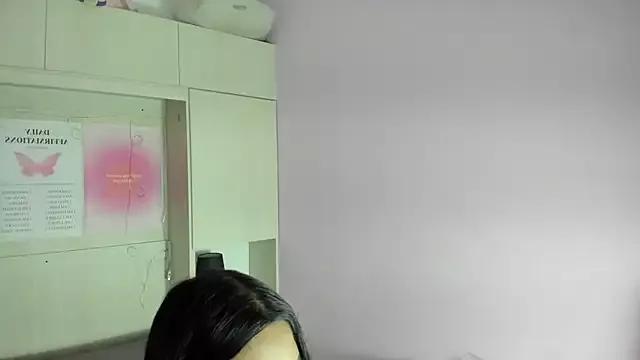 WhiitneyBacker on StripChat 
