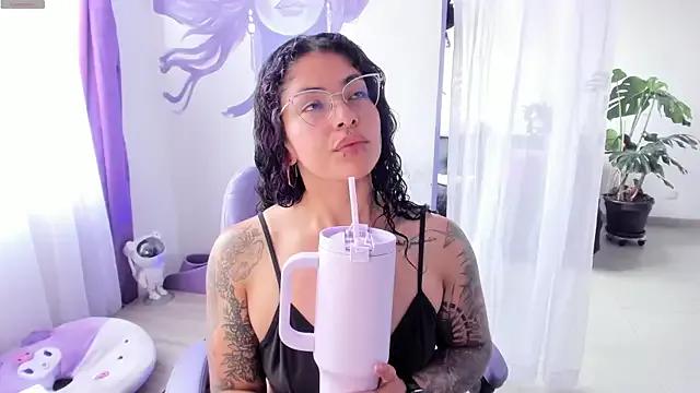 Avatar of witchviolet