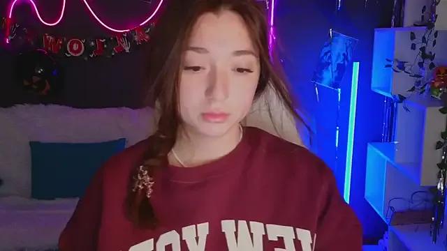 StripChat YasmineWest is Freechat YasmineWest — change outfit