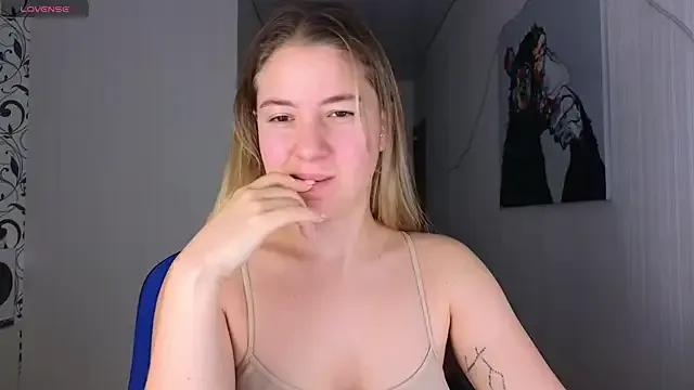 Yassyaaa — Take off bra (no flash)