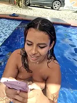 Yessica_Lopezz on StripChat 