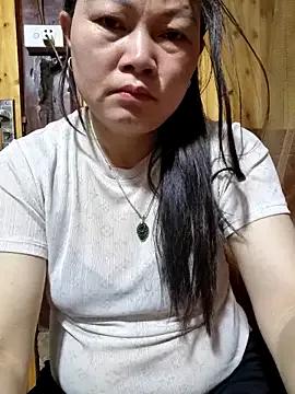 yoowwmr on StripChat 