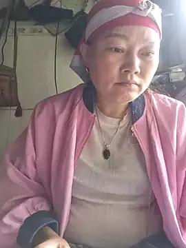 yoowwmr on StripChat 