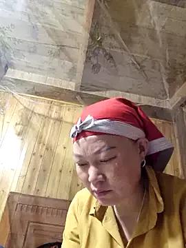 yoowwmr on StripChat 