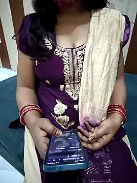 your_favourite_bhabhi — Show juicy boobs