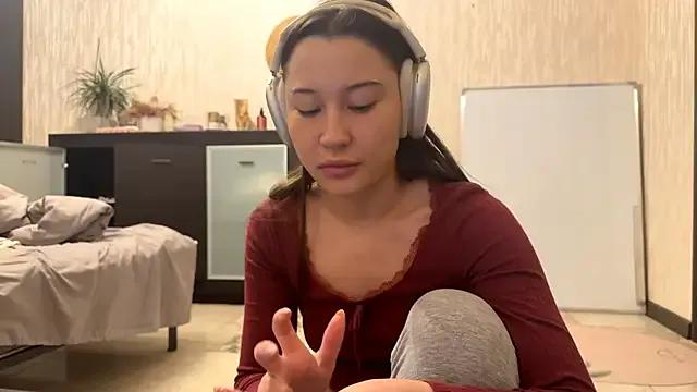 StripChat YourCoreanmiracle  is Freechat  YourCoreanmiracle — Show my toes pedicure