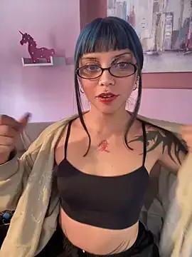 ZoeRaven_Pink — NAKE ME