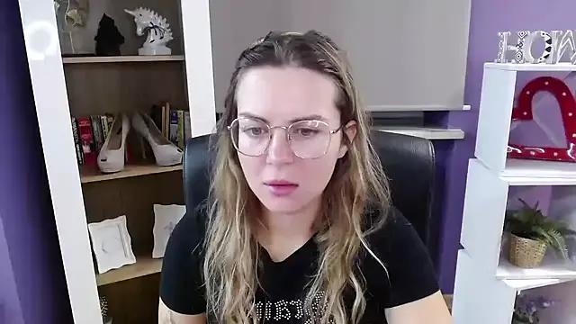 Freechat Zoey_Erotic on StripChat